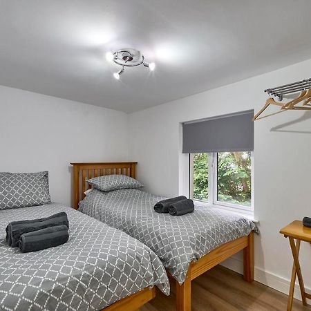 Central, Newly Refurbished Cottage In Портаферри Экстерьер фото