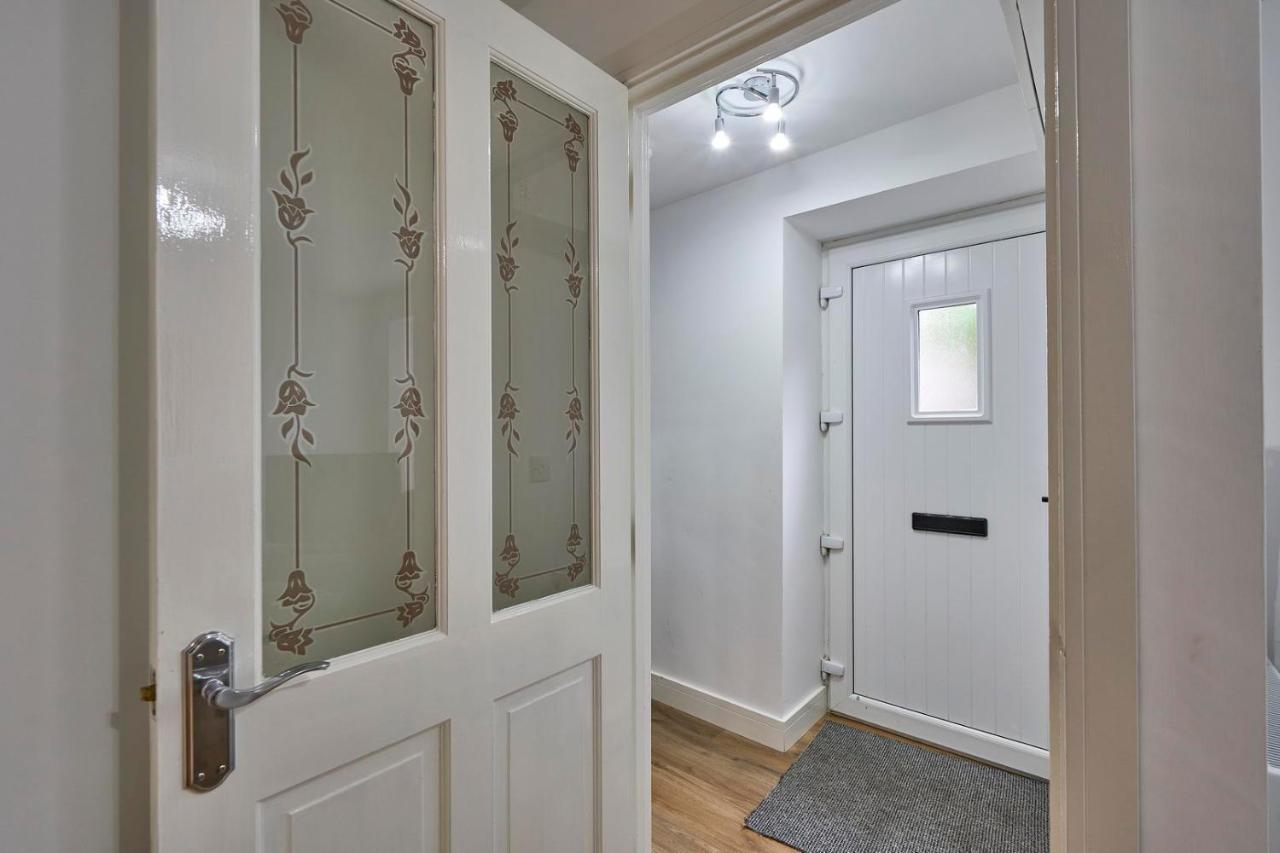 Central, Newly Refurbished Cottage In Портаферри Экстерьер фото