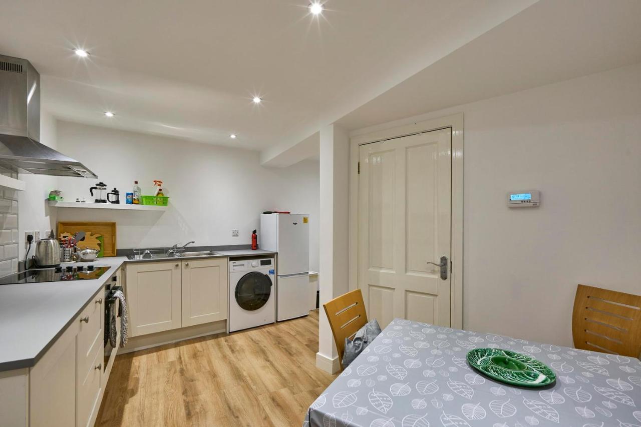 Central, Newly Refurbished Cottage In Портаферри Экстерьер фото